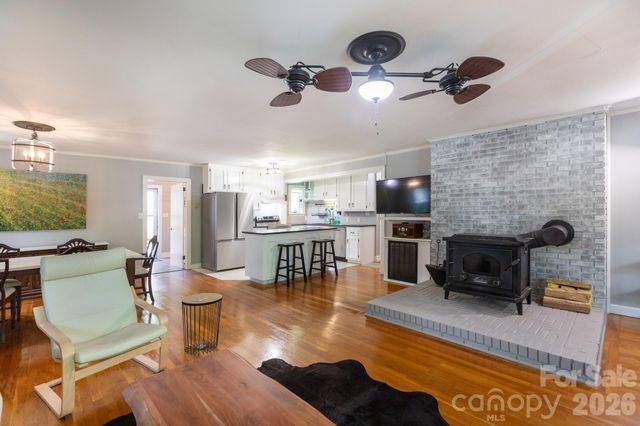 10623 Rozzelles Ferry Road, Charlotte, NC 28214