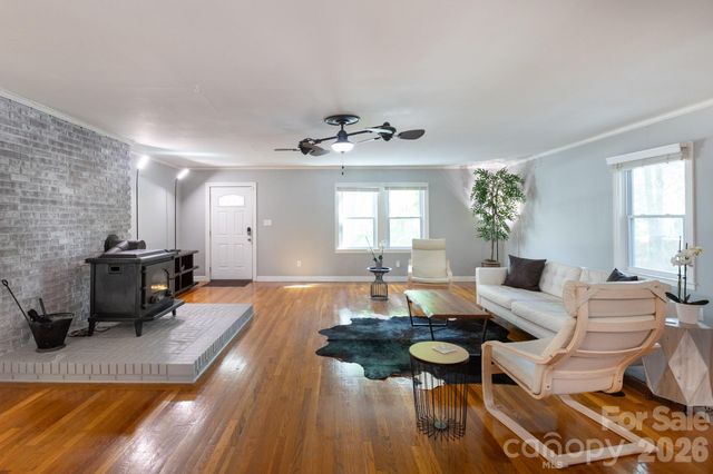 10623 Rozzelles Ferry Road, Charlotte, NC 28214