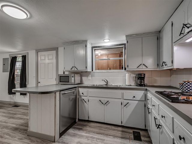 202 NW 34th Street, Newcastle, OK 73065