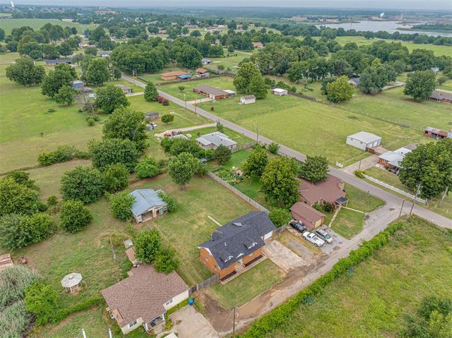 202 NW 34th Street, Newcastle, OK 73065