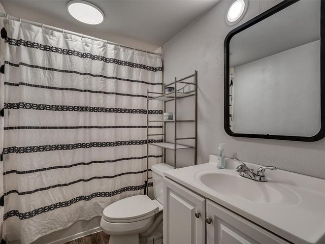 202 NW 34th Street, Newcastle, OK 73065