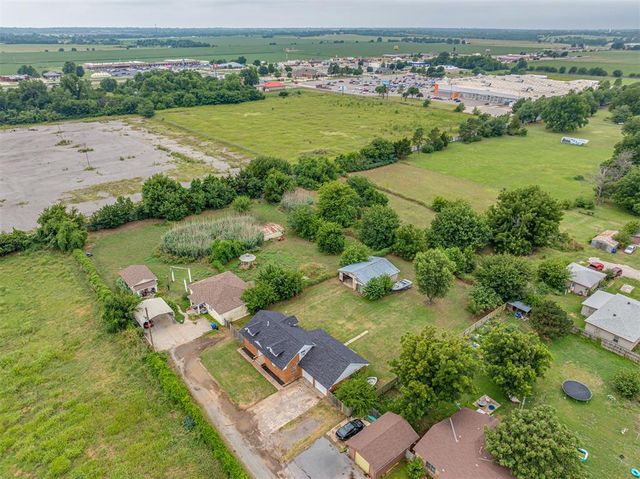 202 NW 34th Street, Newcastle, OK 73065