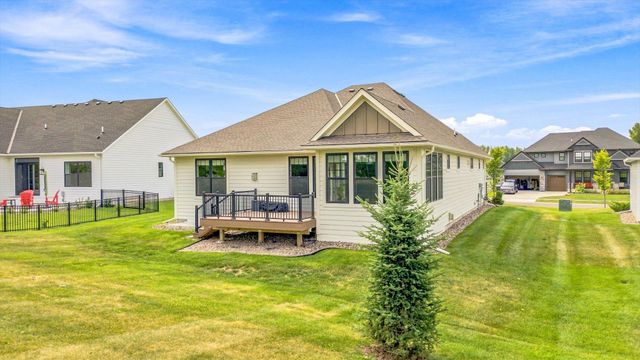 1471 Palmer Drive N, Lake Elmo, MN 55042