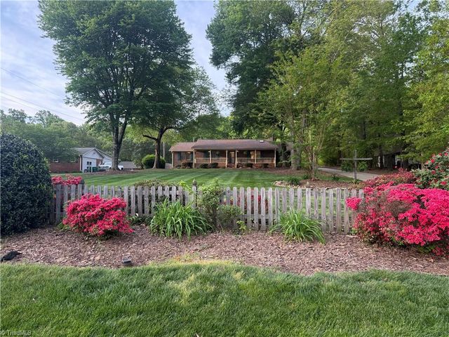 2216 Whites Mill Road, High Point, NC 27265