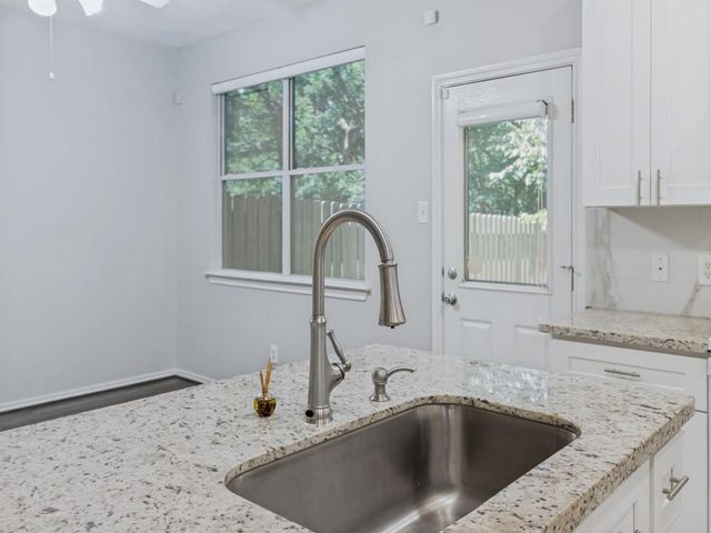 151 N Burberry Park Circle, Spring, TX 77382