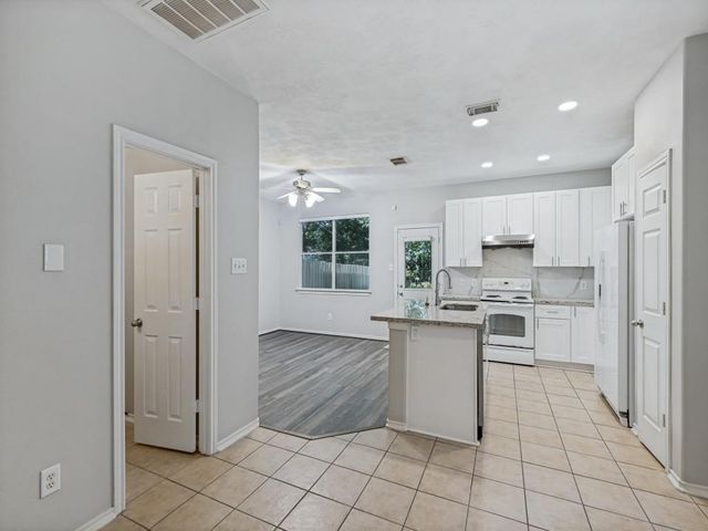 151 N Burberry Park Circle, Spring, TX 77382