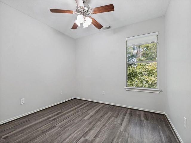 151 N Burberry Park Circle, Spring, TX 77382