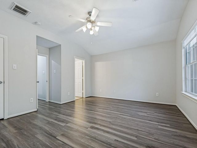 151 N Burberry Park Circle, Spring, TX 77382