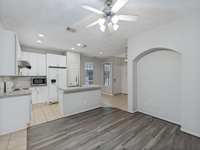 151 N Burberry Park Circle, Spring, TX 77382