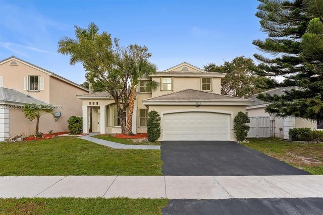 5532 NW 55th Ter, Coconut Creek, FL 33073