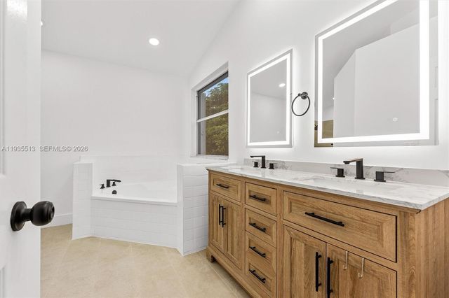 5532 NW 55th Ter, Coconut Creek, FL 33073