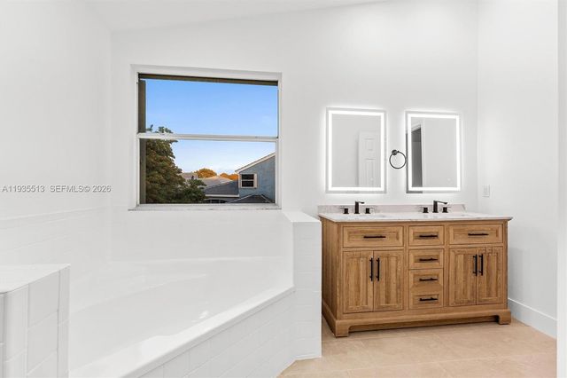 5532 NW 55th Ter, Coconut Creek, FL 33073