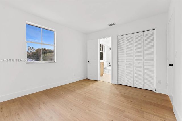 5532 NW 55th Ter, Coconut Creek, FL 33073