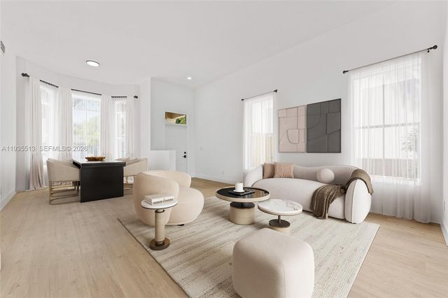 5532 NW 55th Ter, Coconut Creek, FL 33073