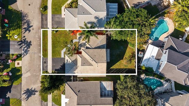 5532 NW 55th Ter, Coconut Creek, FL 33073
