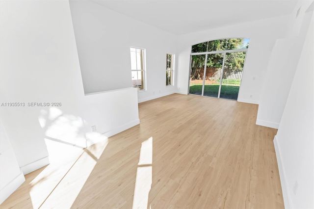 5532 NW 55th Ter, Coconut Creek, FL 33073