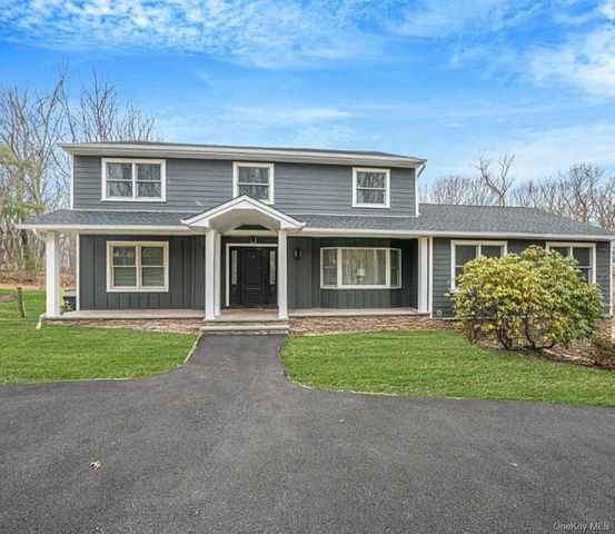 33 Brookfield Road, Northport, NY 11768