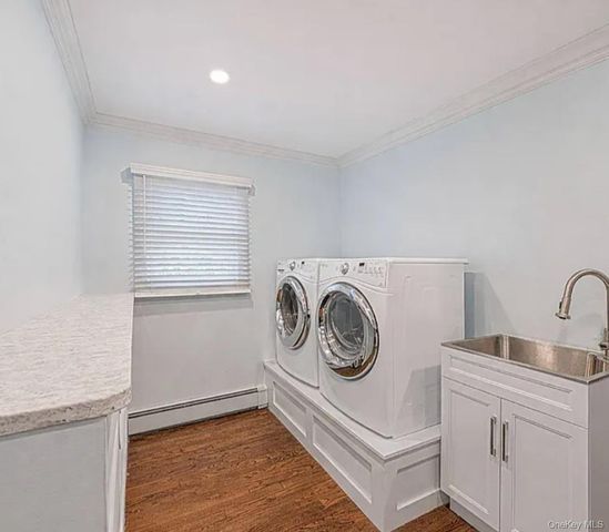 33 Brookfield Road, Northport, NY 11768