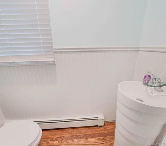 33 Brookfield Road, Northport, NY 11768