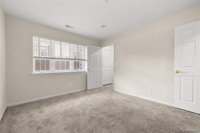 25612 Portico Lane, Novi, MI 48375