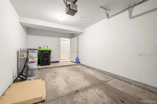 25612 Portico Lane, Novi, MI 48375