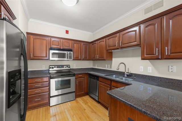 25612 Portico Lane, Novi, MI 48375