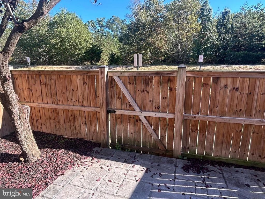 Image 26 of property listing at 105 CHESTERBROOK CT, Stafford, VA 22554