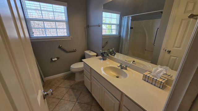 6003 Quincy Ct, La Vergne, TN 37086