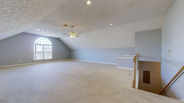 6003 Quincy Ct, La Vergne, TN 37086