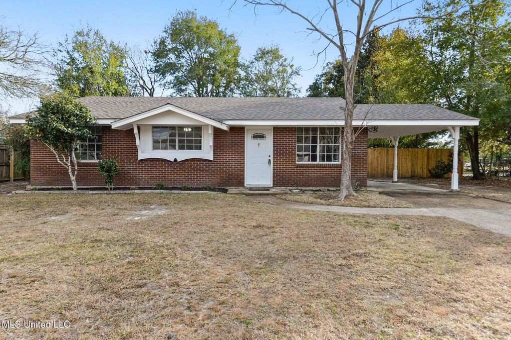 2610 Demaret Drive, Gulfport, MS 39507