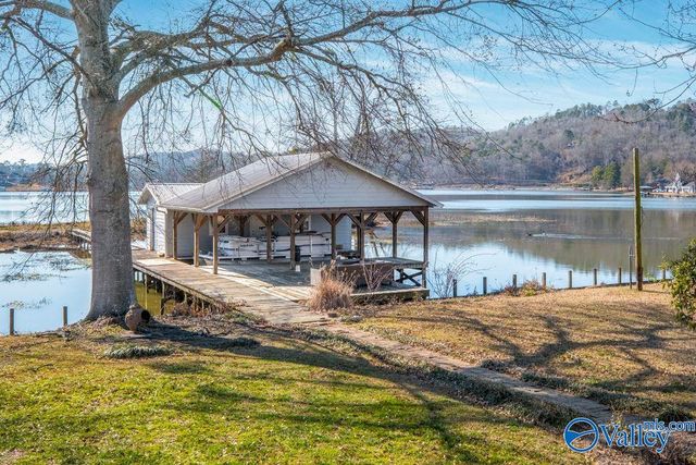 400 Montclair Drive, Gadsden, AL 35901