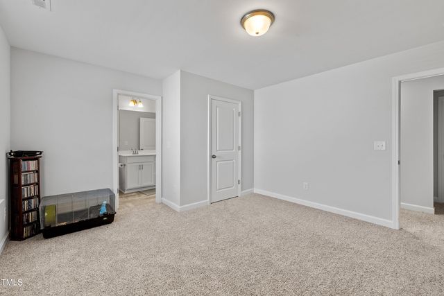 90 Rigsby Avenue, Four Oaks, NC 27524