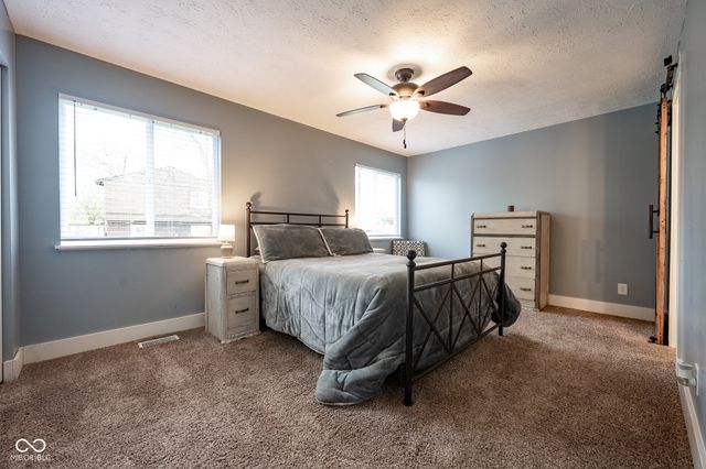 587 Quail Run, Greenwood, IN 46142