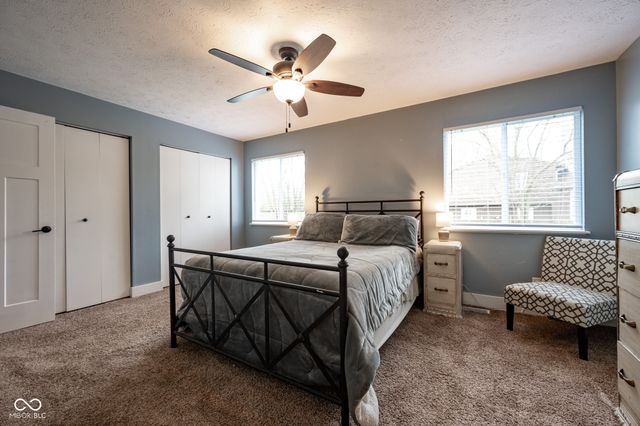 587 Quail Run, Greenwood, IN 46142