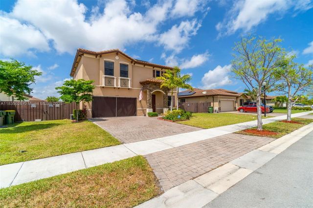 2553 SE 3rd St, Homestead, FL 33033