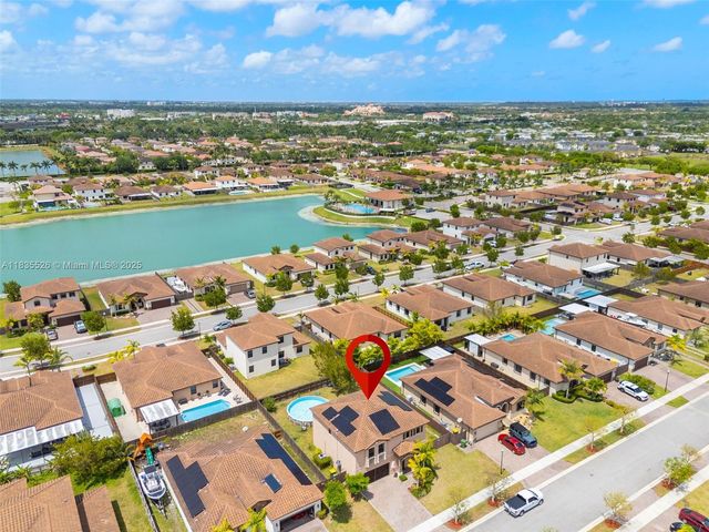 2553 SE 3rd St, Homestead, FL 33033
