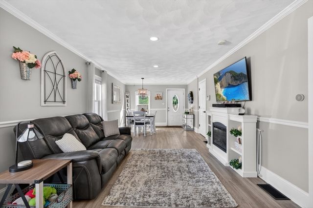 423 Textile Ave, Dracut, MA 01826