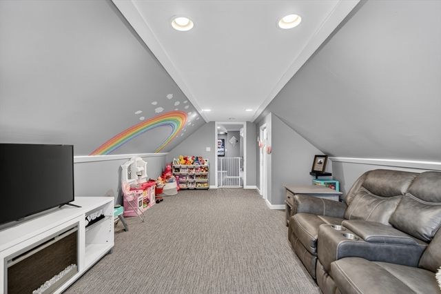 423 Textile Ave, Dracut, MA 01826