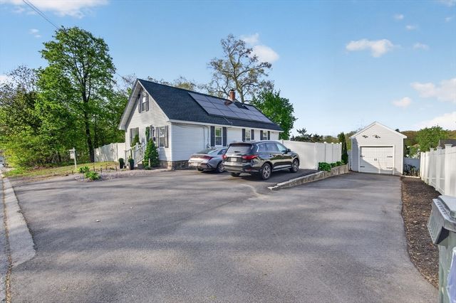 423 Textile Ave, Dracut, MA 01826