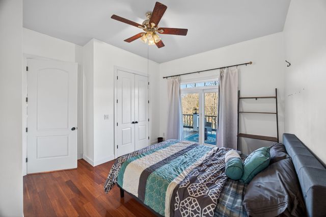 77 River Front Dr, Sparta, TN 38583