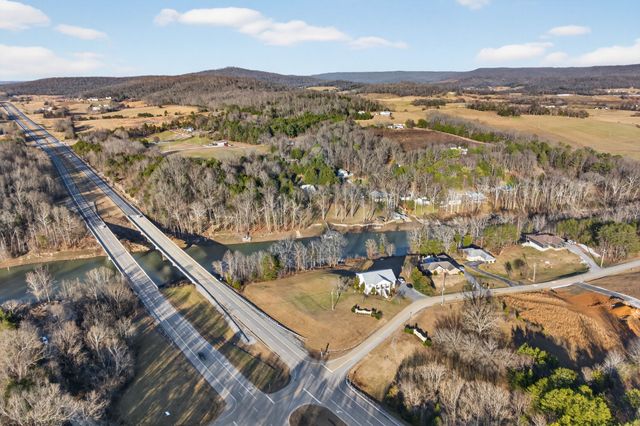 77 River Front Dr, Sparta, TN 38583