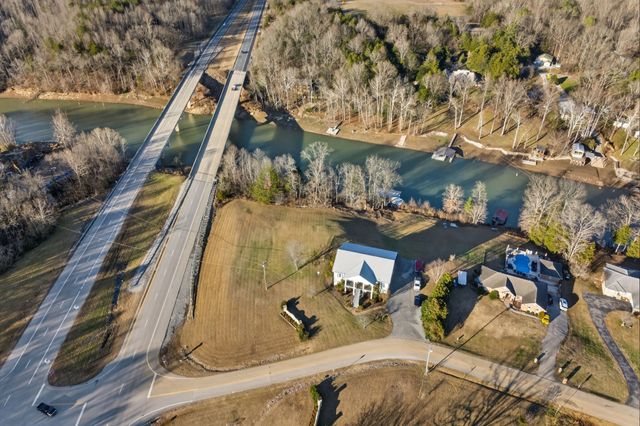 77 River Front Dr, Sparta, TN 38583