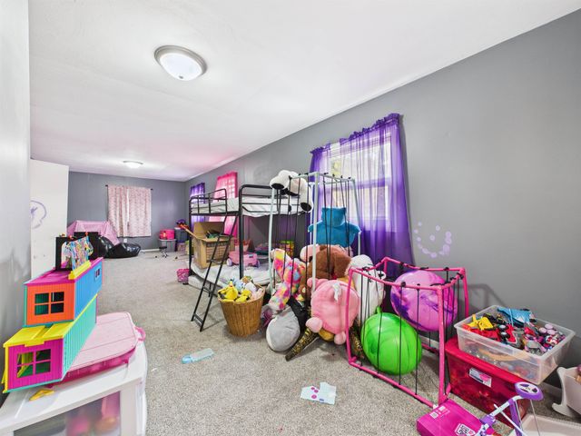 515 E Riverside Road, Huntington, IN 46750