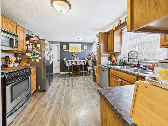 515 E Riverside Road, Huntington, IN 46750