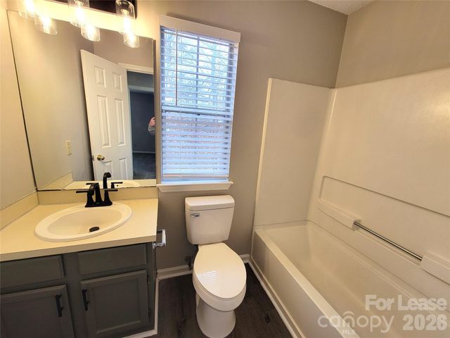 6007 Running Deer Road, Charlotte, NC 28214