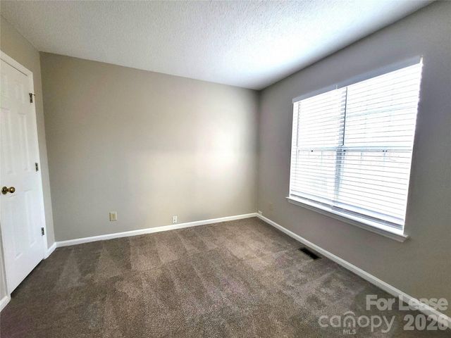 6007 Running Deer Road, Charlotte, NC 28214