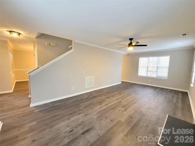 6007 Running Deer Road, Charlotte, NC 28214