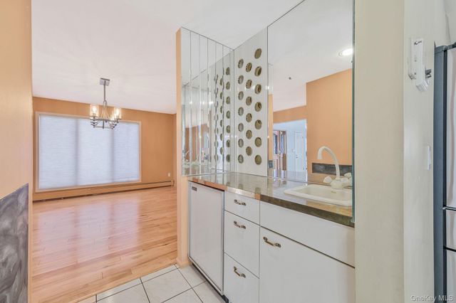 10 Cori Lane, Bohemia, NY 11716