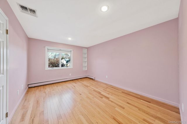 10 Cori Lane, Bohemia, NY 11716