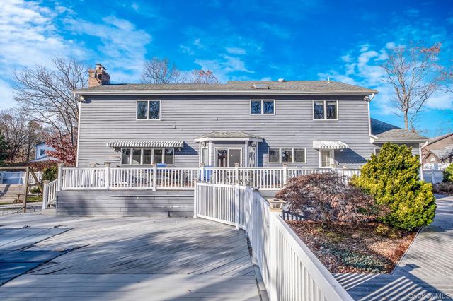 10 Cori Lane, Bohemia, NY 11716